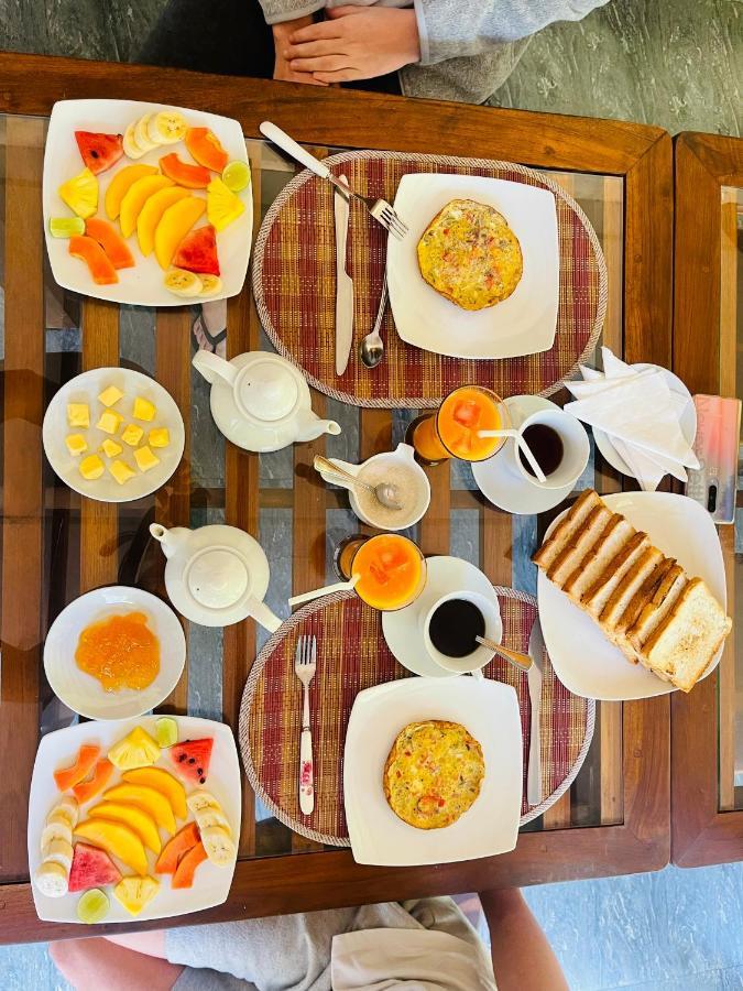 Wijesiri Family Guest House สิกิริยา ภายนอก รูปภาพ