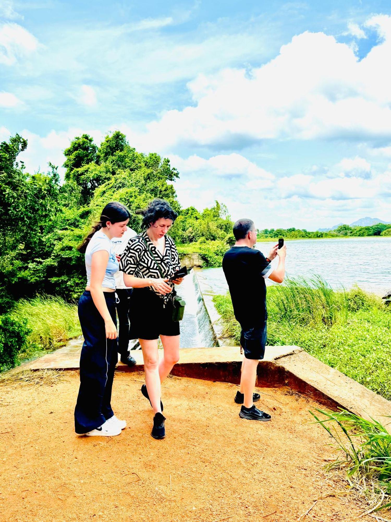 Wijesiri Family Guest House สิกิริยา ภายนอก รูปภาพ