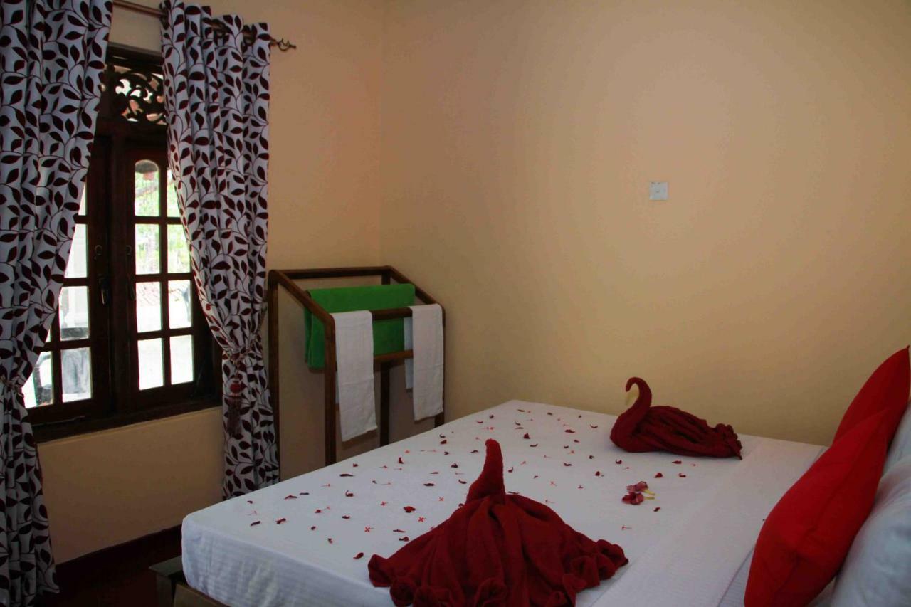 Wijesiri Family Guest House สิกิริยา ภายนอก รูปภาพ
