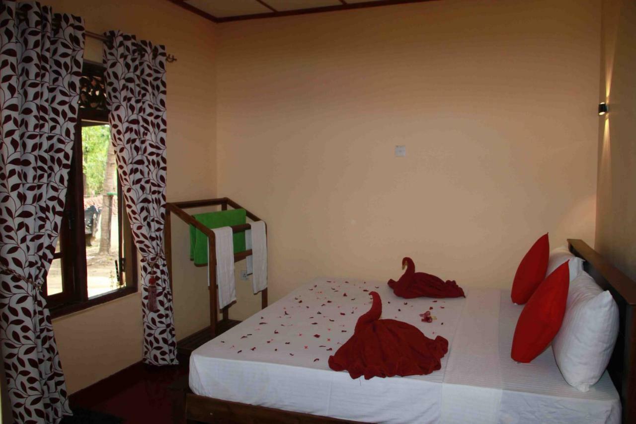Wijesiri Family Guest House สิกิริยา ภายนอก รูปภาพ