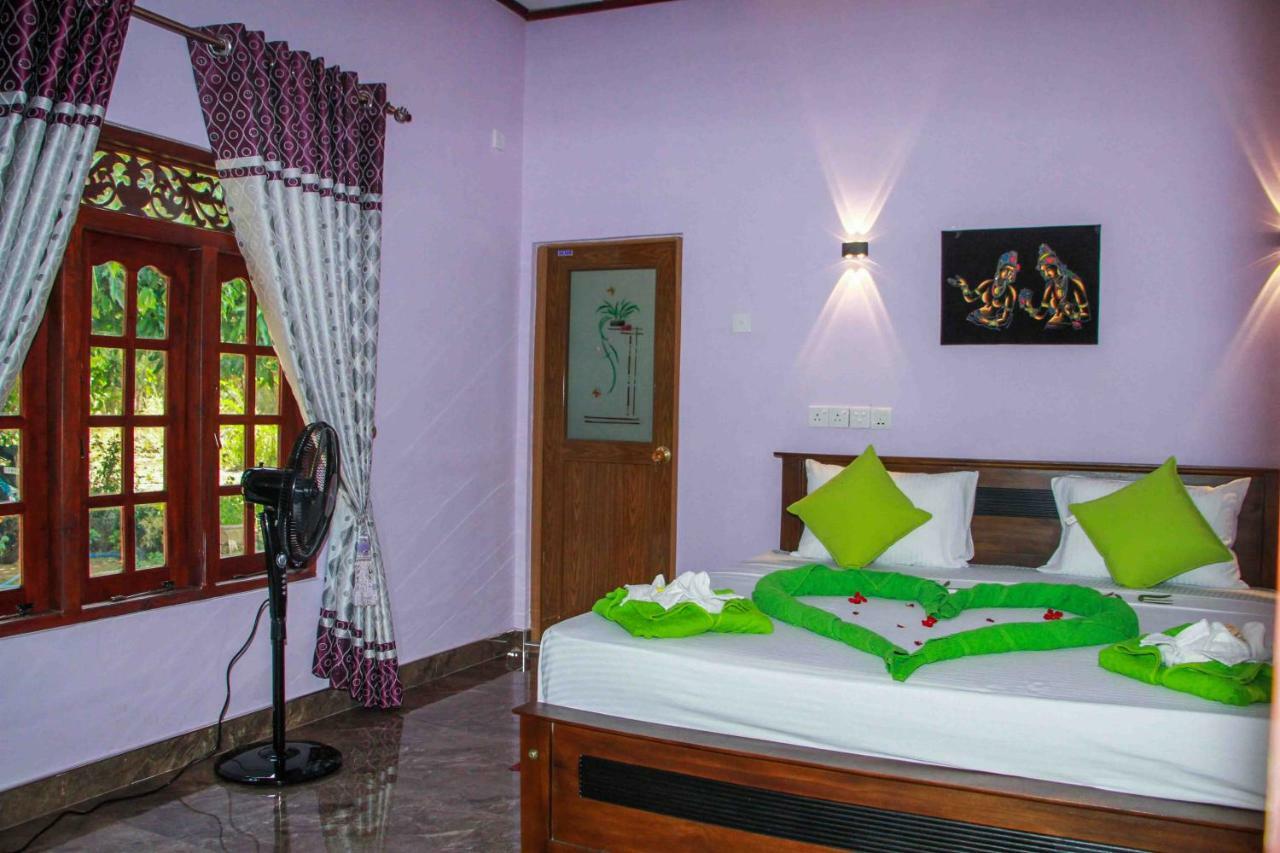 Wijesiri Family Guest House สิกิริยา ภายนอก รูปภาพ